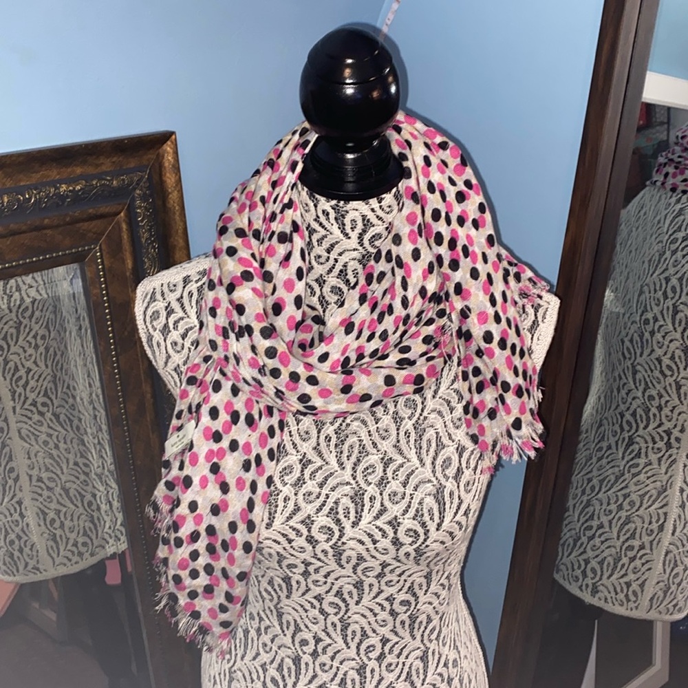 Kate spade scarf. Pink and black polka dots. Also alittle grey and tan dots.